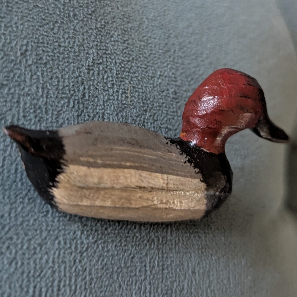 vintage WOODEN DUCK PIN signed vera